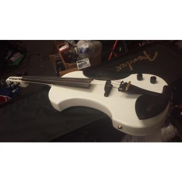 Custom Fender fv-1 Polar White