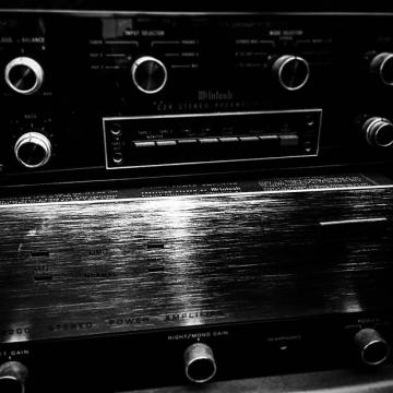 Custom McIntosh MC2200 1976 Stereo Amplifier