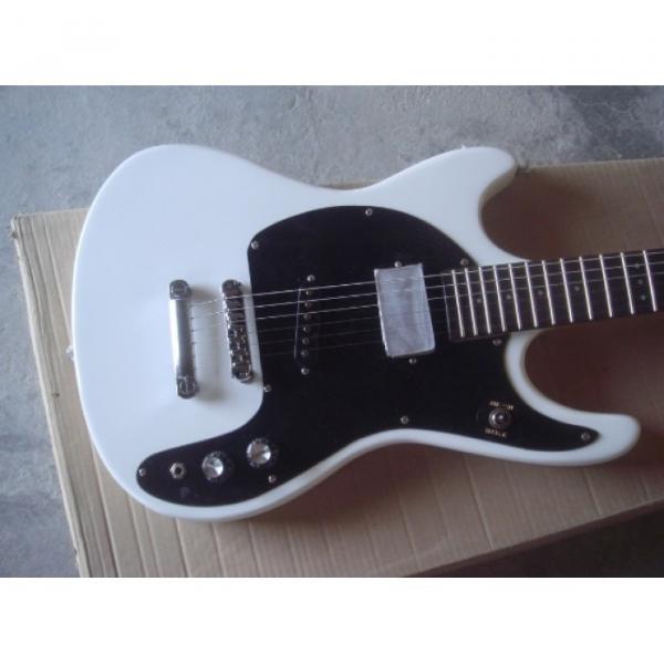 Custom Shop Mosrite 1965 Adventure Electric Guitar White