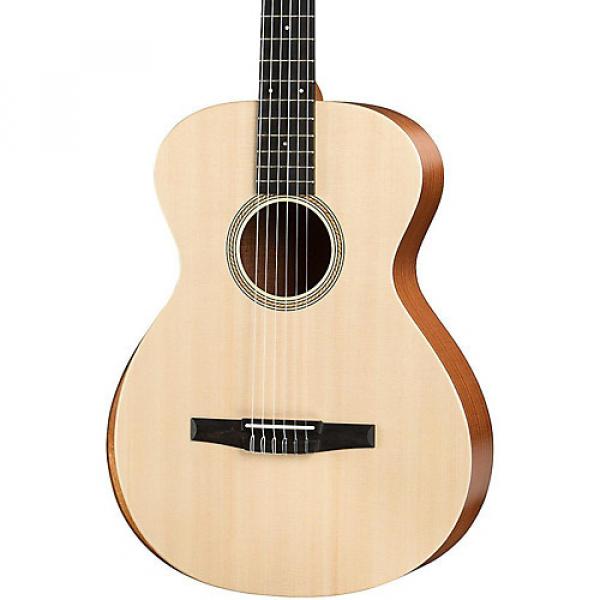 Chaylor Academy Series Academy 12e-N Grand Concert Nylon Acoustic Guitar Natural